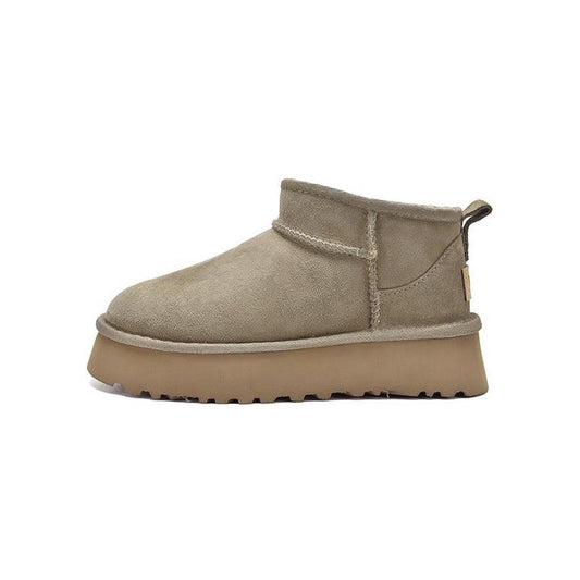 UGG SHORT BOOTS 100% AUSTRALIAN WOOL